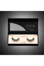 L'amore Lashes ~ Luxury Silk Lashes ~ MELANIA