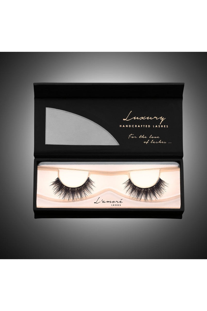 L'amore Lashes ~ Luxury Silk Lashes ~ SERENA