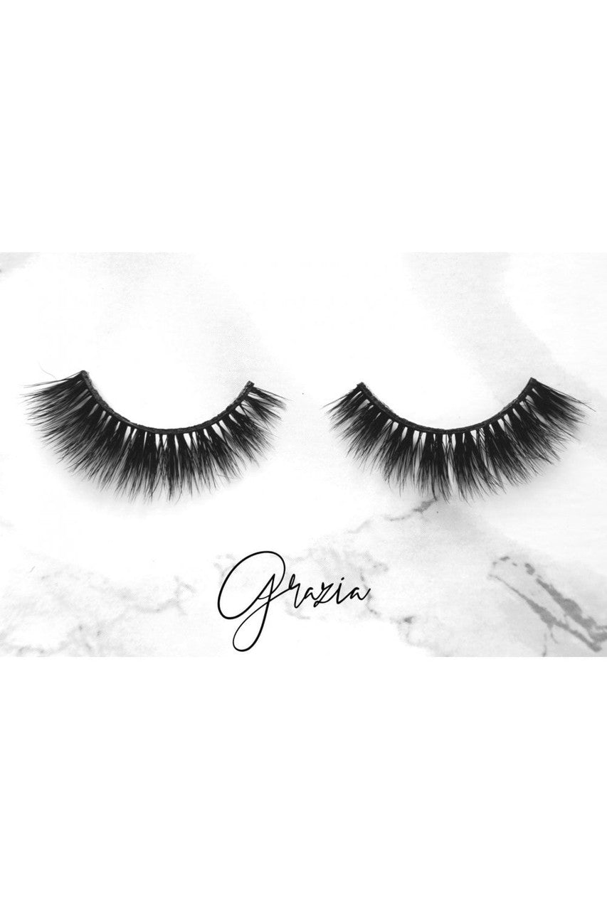 L'amore Lashes ~ Luxury Silk Lashes ~ GRAZIA