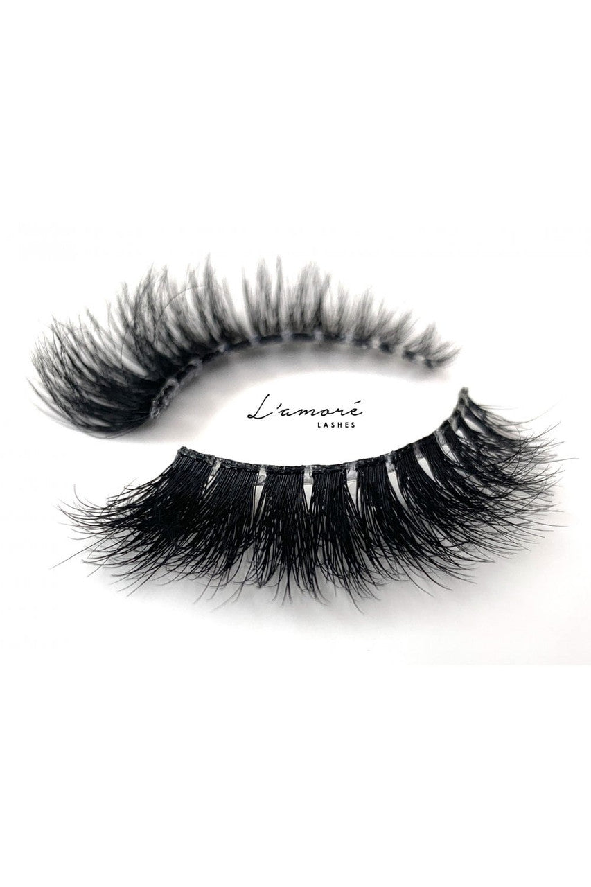 L'amore Lashes ~ Luxury Silk Lashes ~ VIOLETTA