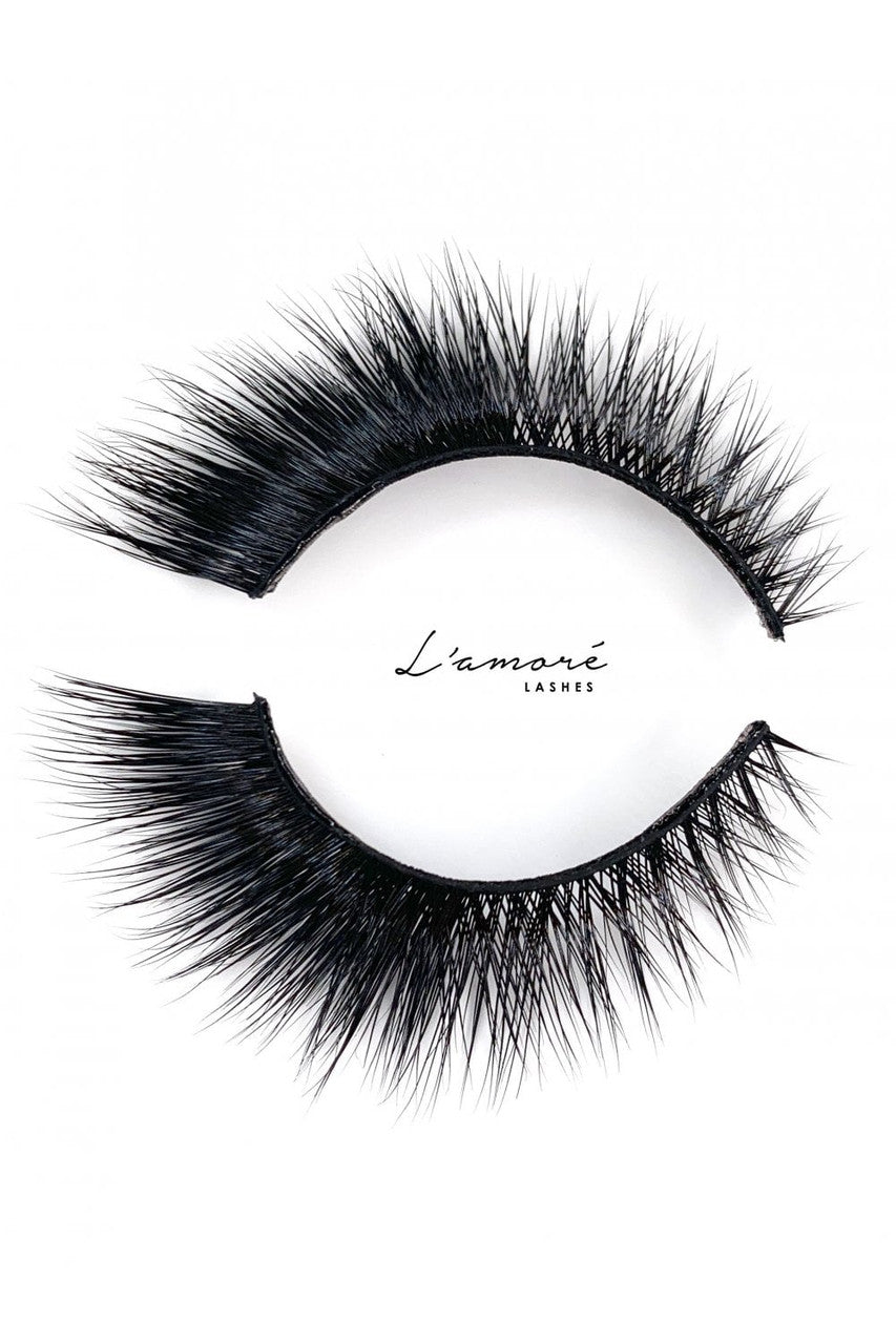 L'amore Lashes ~ Luxury Silk Lashes ~ GIANNA