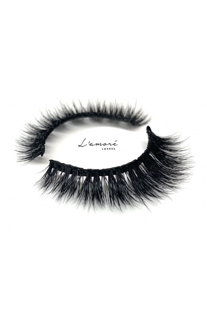 L'amore Lashes ~ Luxury Silk Lashes ~ GRAZIA
