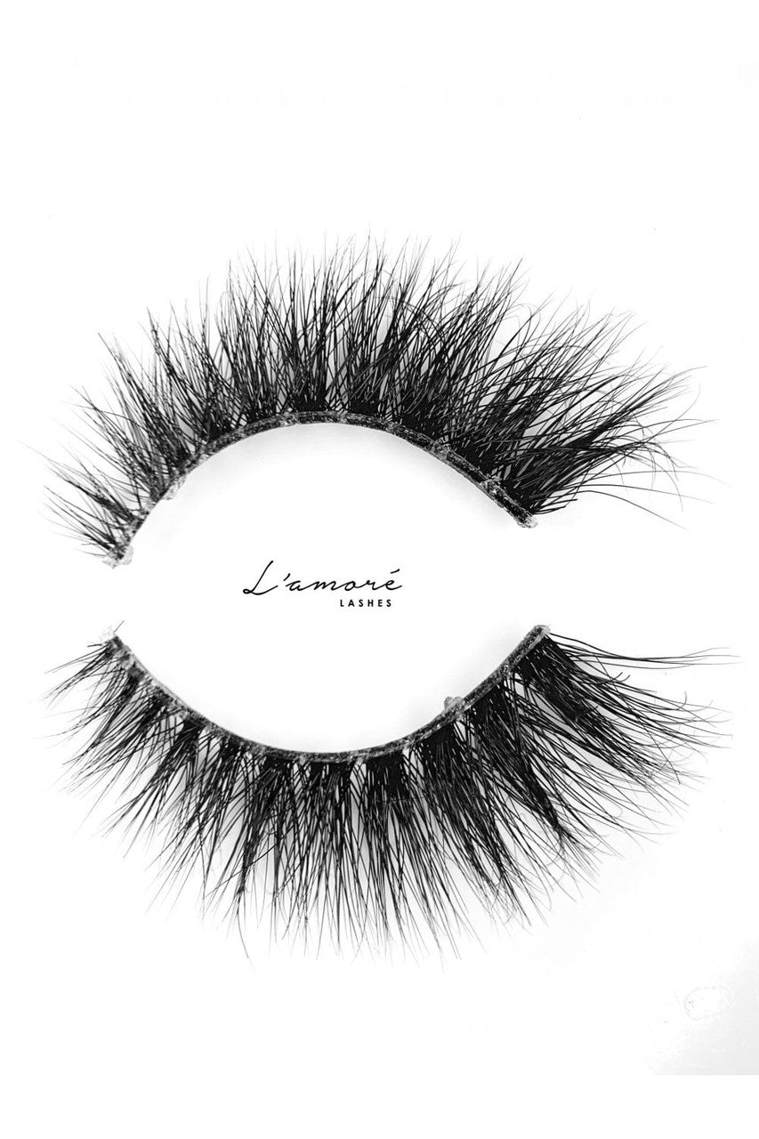 L'amore Lashes ~ Luxury Silk Lashes ~ LILIANA