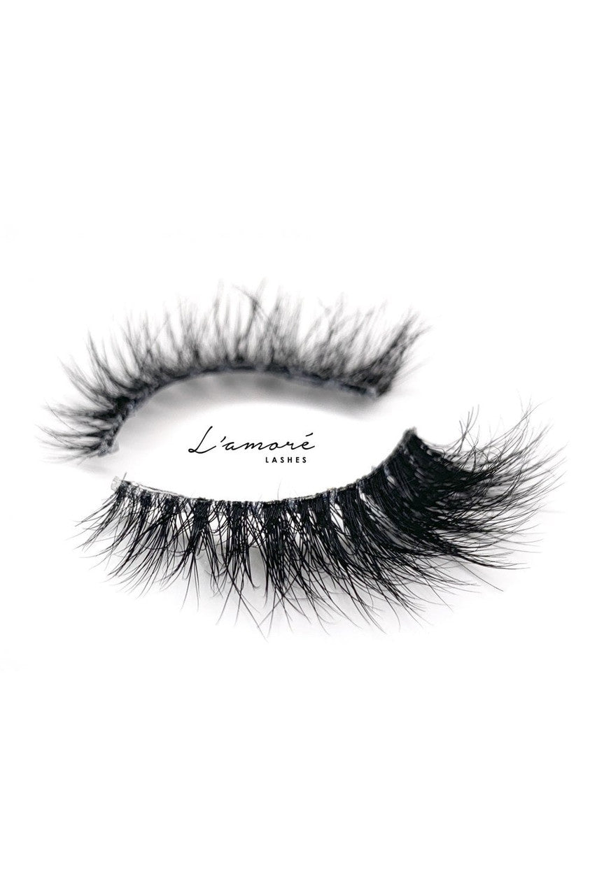 L'amore Lashes ~ Luxury Silk Lashes ~ LILIANA