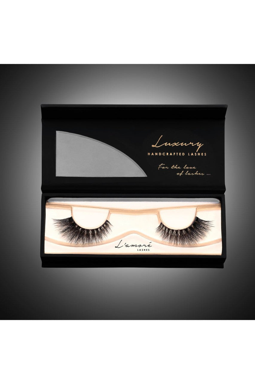 L'amore Lashes ~ Luxury Silk Lashes ~ LILIANA