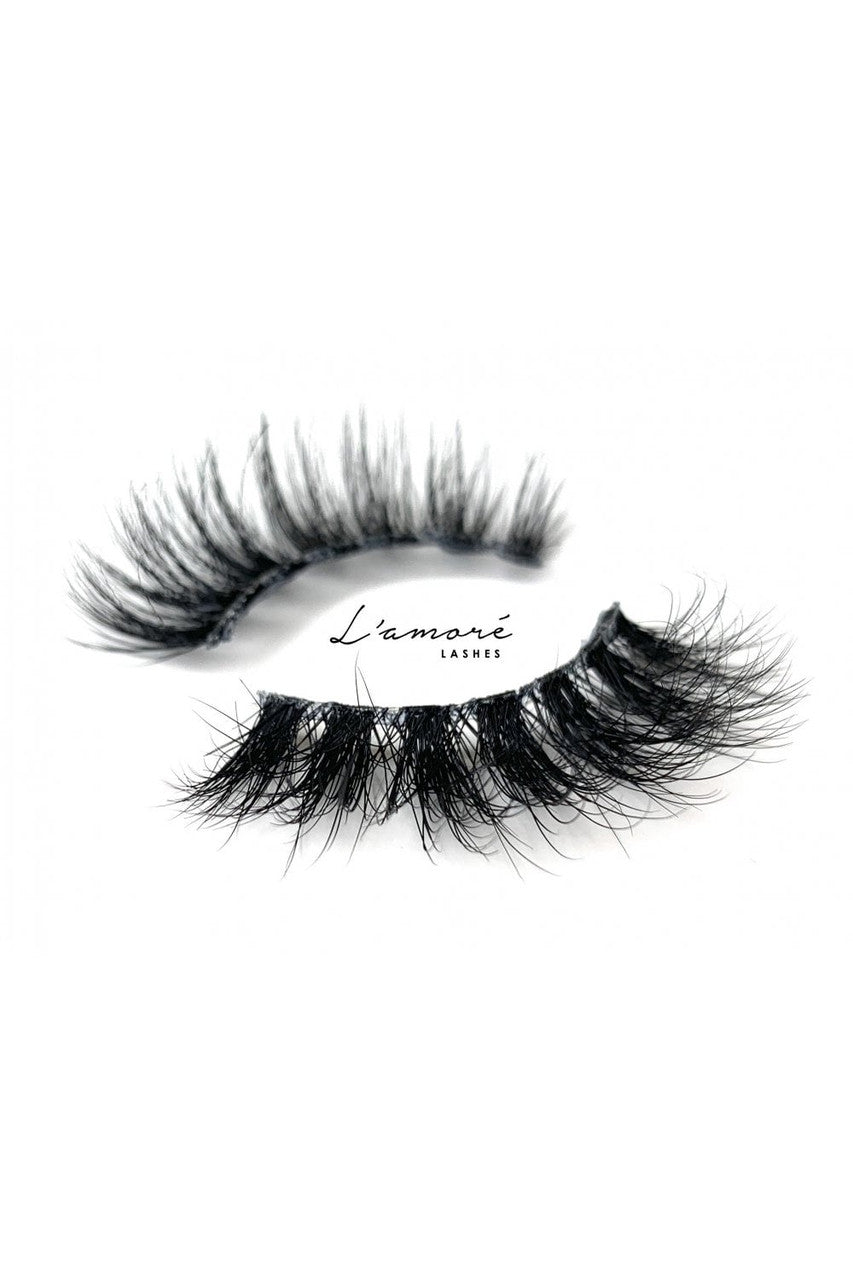 L'amore Lashes ~ Luxury Silk Lashes ~ BELLISSA