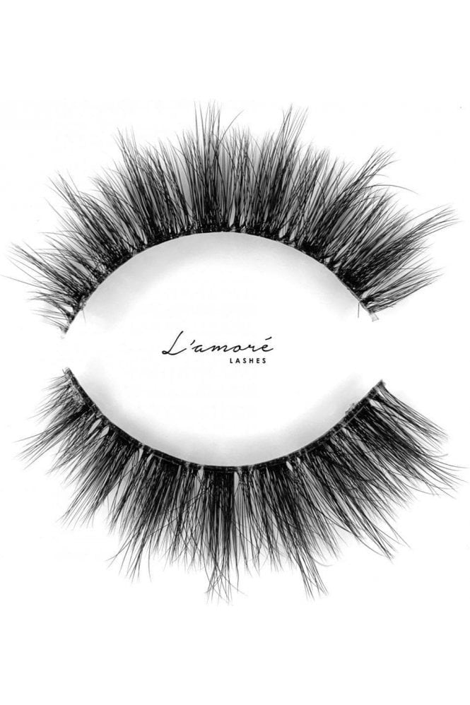 L'amore Lashes ~ Luxury Silk Lashes ~ SOPHIA